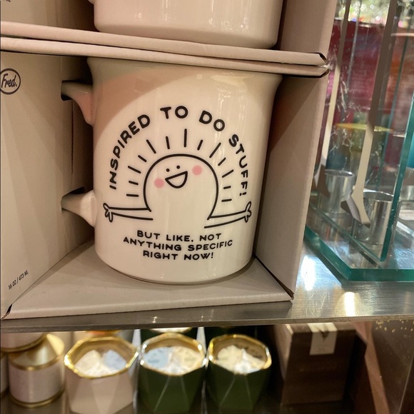 Meet your Posher, Sabrina - Picture 2 of 4